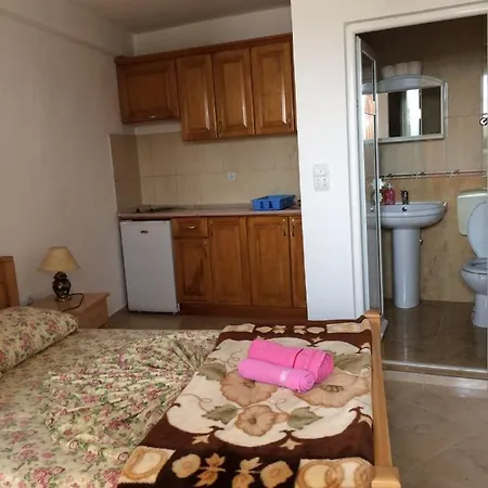 Sand And Sea Apartments Ulcinj Exterior photo