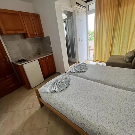 Sand And Sea Apartments Ulcinj Exterior photo